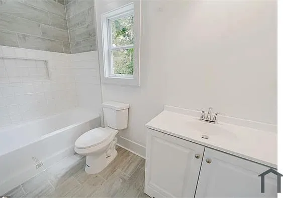 3 bed, $1,600 — Photo 4