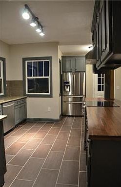 2nd image of 4519 Gillham Rd