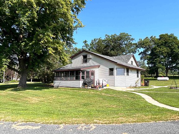 2nd image of 10784 Formica Rd