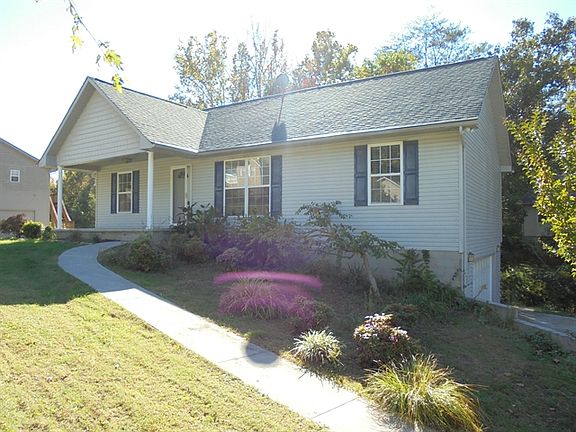 2nd image of 629 Liverpool Ln