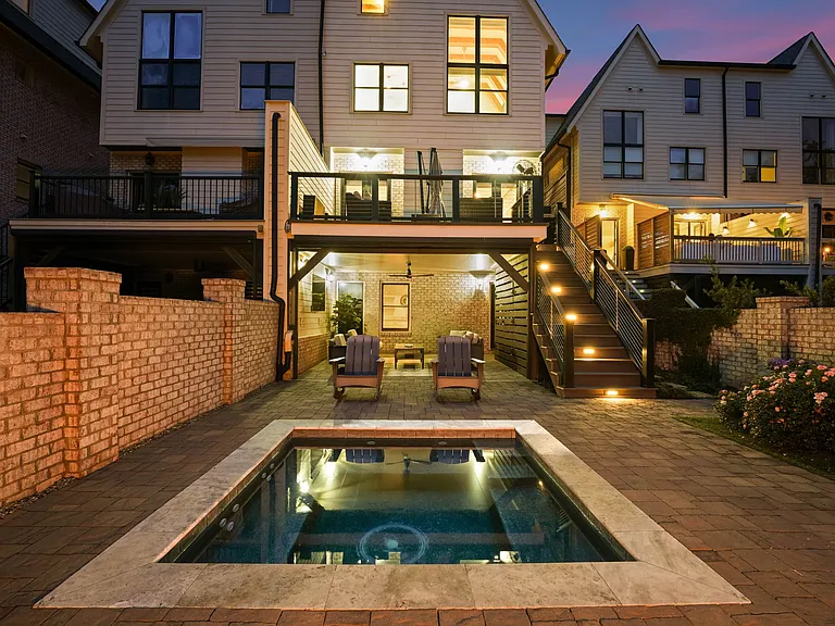 812 Ideal Way — Photo 2