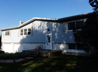 1933 305th St, Rowley, IA 52329