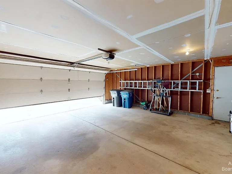 1280 Sunset Rd — Photo 61