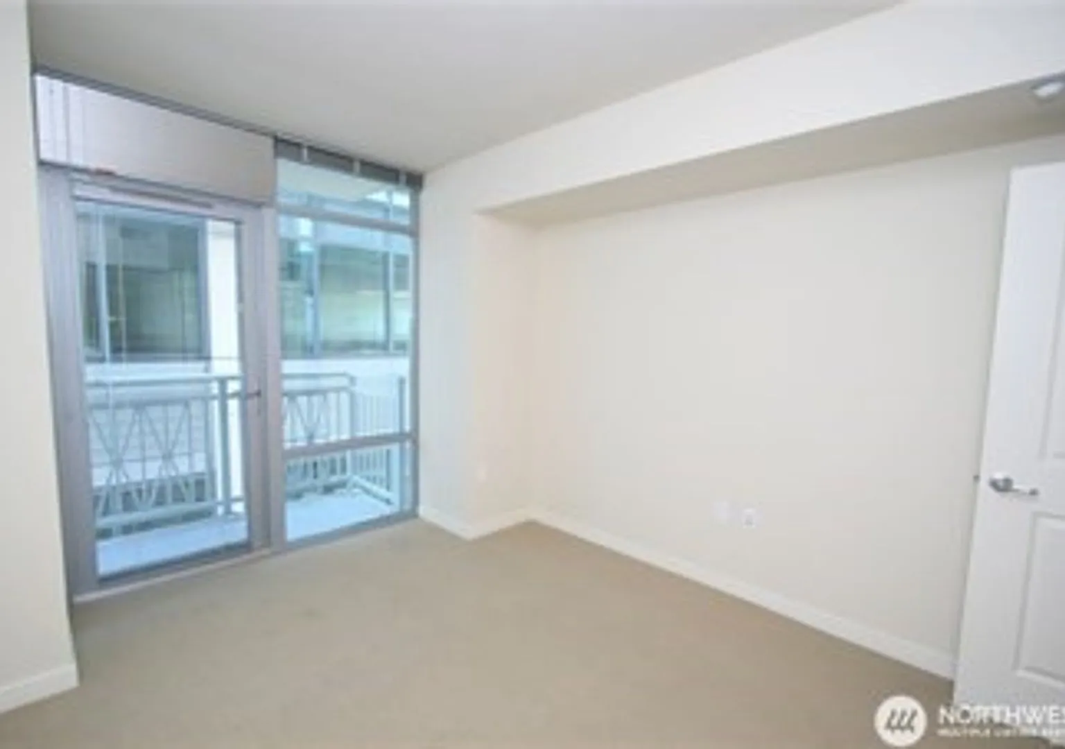 1Bd/1Ba Seattle Condo — Photo 3