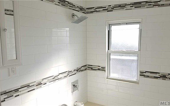 5th image of 117-11 233rd St