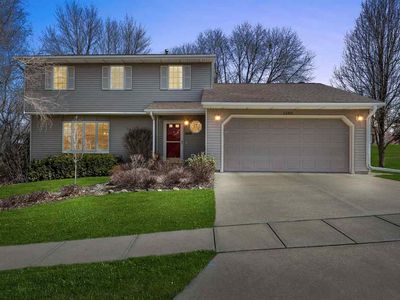 1260 Deerfield Dr, Iowa City, IA, 52246