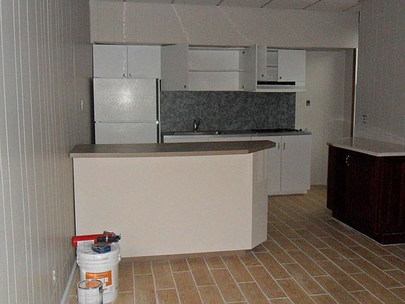3rd image of 51 Stuyvesant Ave