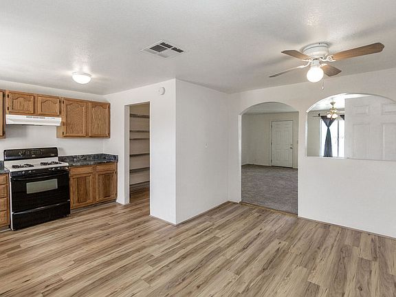 5th image of 605 W Sunset Ave