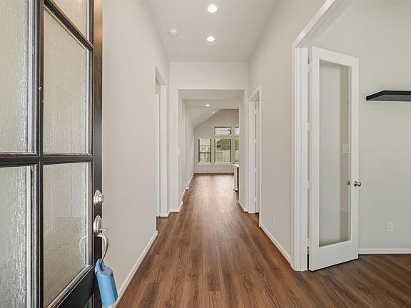 4th image of 21143 Melshell Drive