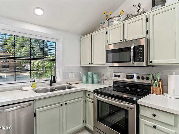 3rd image of 4901 E KELTON Lane #1028