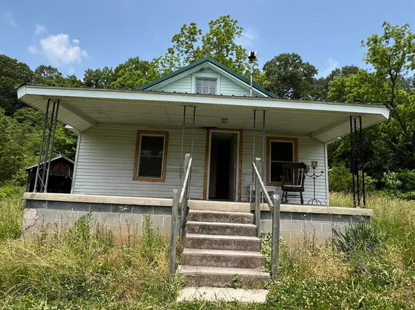 288 Old Forge Ridge Rd, Harrogate, TN 37752