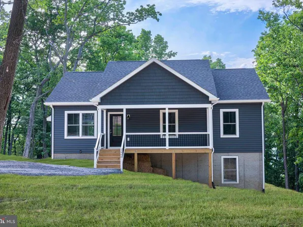 1960 High Top Rd, Linden, VA 22642