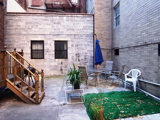 Rented by Friedman Roth Realty | media 10