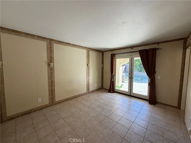 11296 Heathcliff Dr — Photo 6