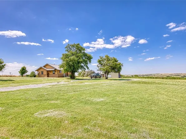 22807 E 1070th Rd, Clinton, OK 73601