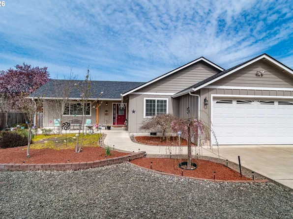 483 S State St, Sutherlin, OR 97479