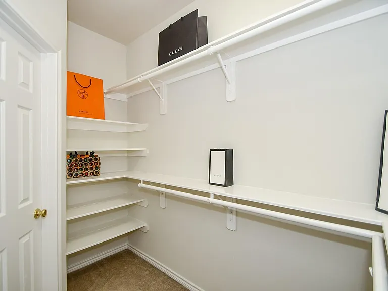 20735 Park Pine Dr — Photo 30