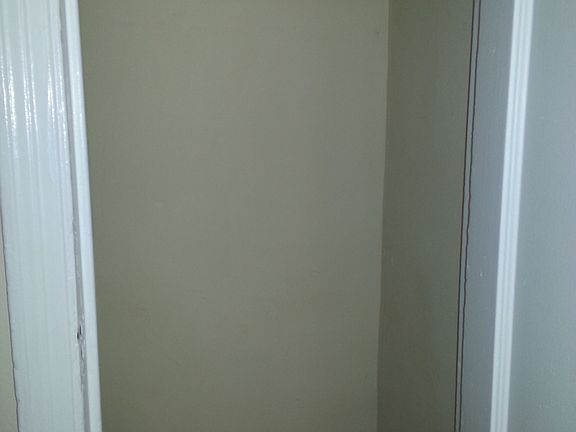 3rd image of 32-30 93rd St APT A2