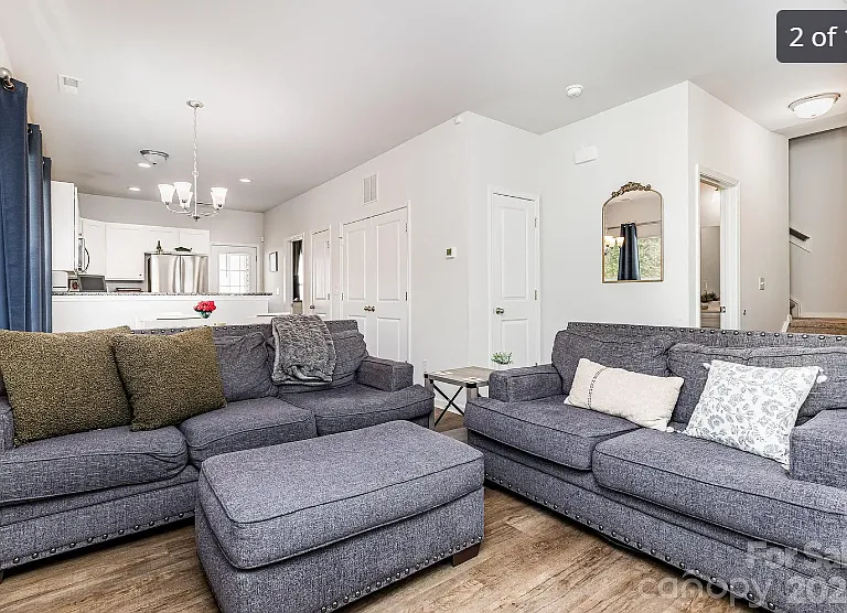 218 Canina Ln — Photo 6