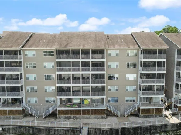 68 Lighthouse Rd Unit 332, Lake Ozark, MO 65049