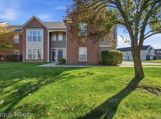 51848 Adler Park Dr E #75, New Baltimore, MI 48051