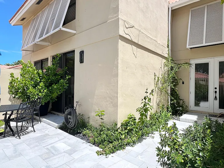 218 Old Meadow Way — Photo 31