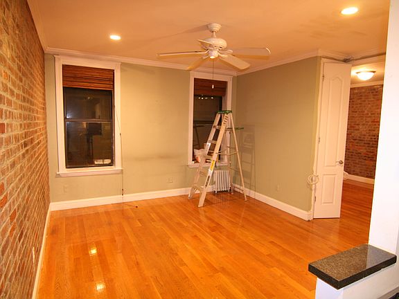 2nd image of 340 E 18th St APT 3B