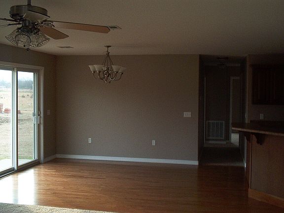 3rd image of 1029 Birdie Dr. #Duplex