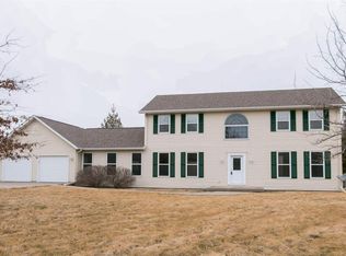 5267 Jenn Mill Rd SW, Riverside, IA 52327