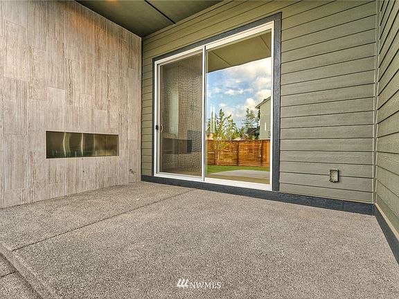 5th image of 18223 Berkeley (Model Home) Parkway E