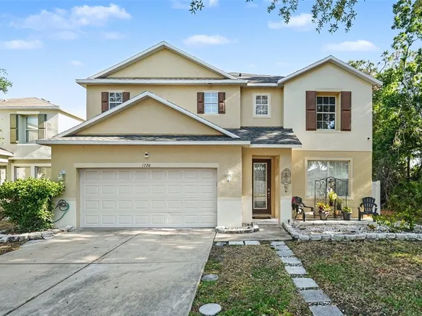 1720 Atlantic Dr, Ruskin, FL 33570