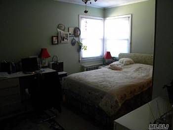 3rd image of 1045 Mirabelle Ave