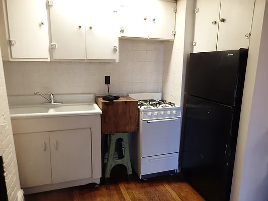 Rented by John O'Kelly Real Estate | media 7