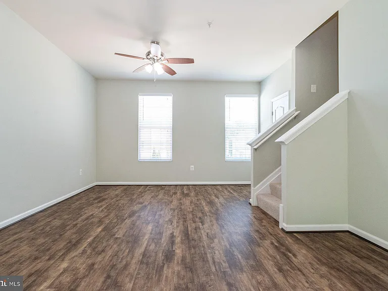 6810 Warfield St — Photo 13