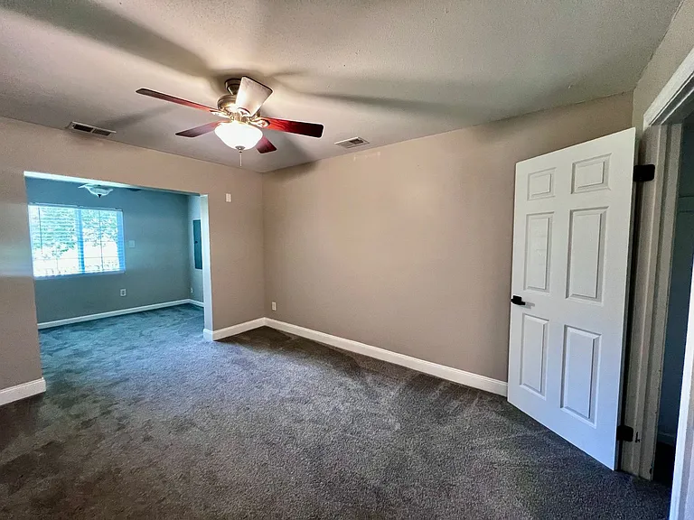 684 Orangewood Dr — Photo 19