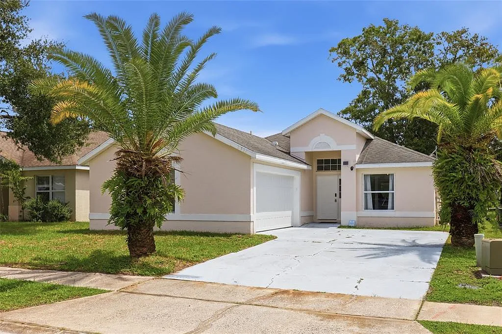 3 bed, 2.0 bath, 1380 sqft, $2,500 — Photo 1