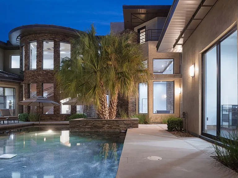 17 Soaring Bird Ct — Photo 35