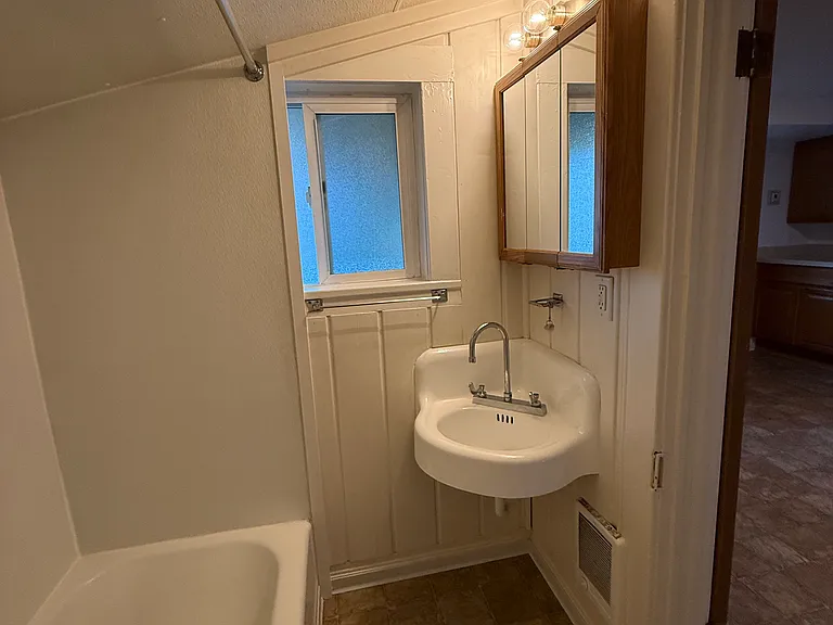 935 Worden Ave #1 — Photo 20