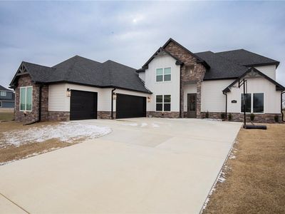 107 Jenna Ln, Gravette, AR, 72736