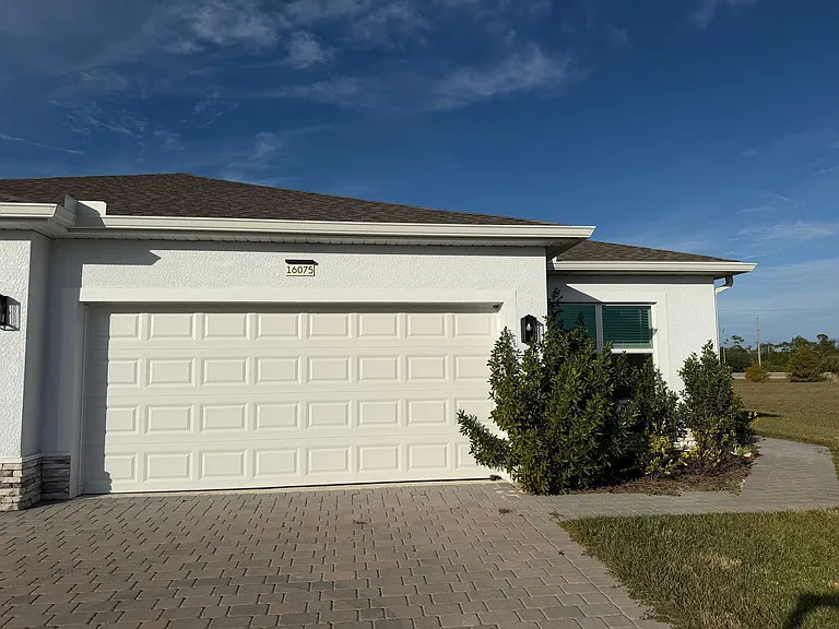 16077 Badalona Dr — Photo 35