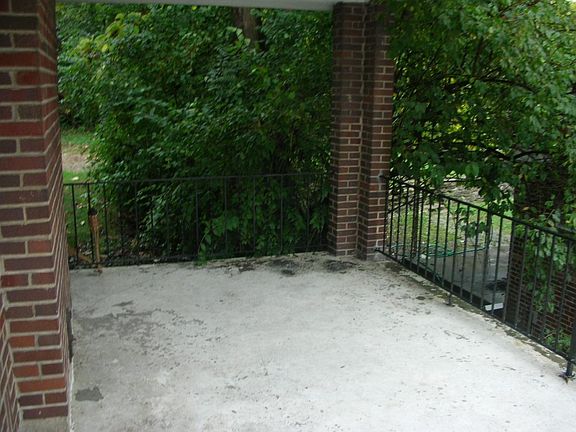 3rd image of 2815 Orland Ave