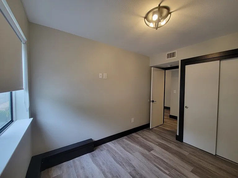 8-12 South Blvd #102 — Photo 7