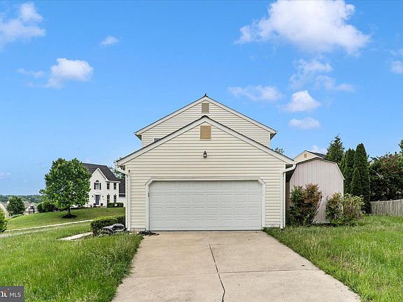 3rd image of 5805 Broad Branch Way