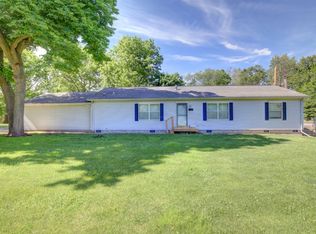 604 Bloomington Rd, Champaign, IL