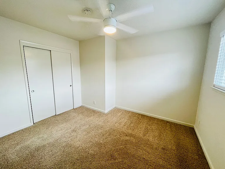 Twin Palms — Photo 10