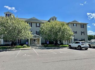 6 Stearns Ln APT 202, Merrimack, NH 03054