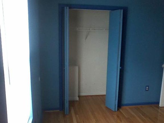 5th image of 1750 Oakwood Estates Dr