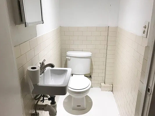 Rented by Ulas Real Estates Inc | media 59