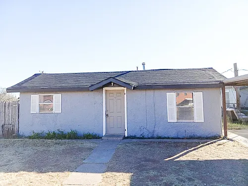 710 9th St Photo 1