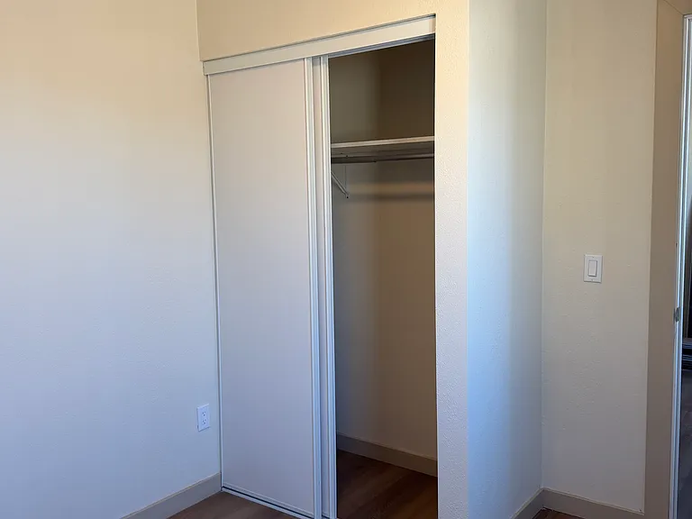 1803 James Pl — Photo 15